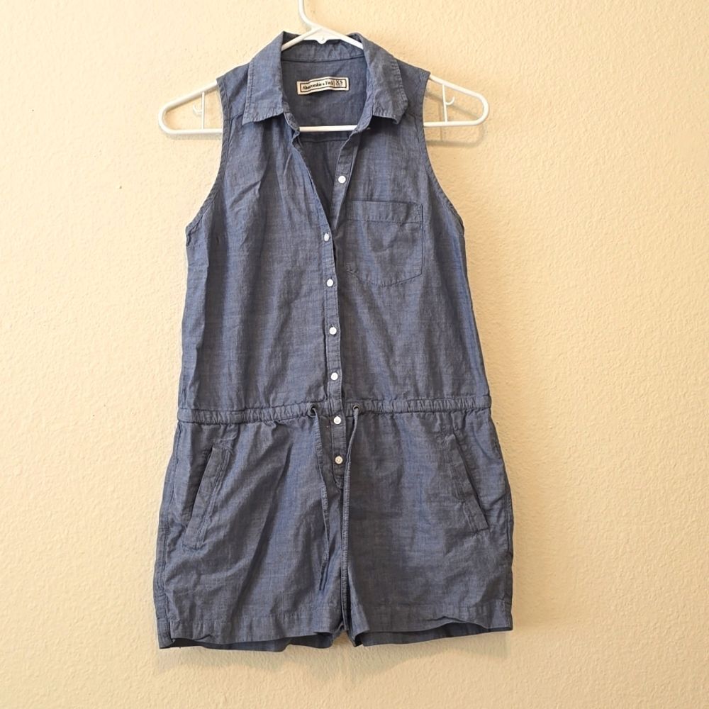Abercrombie and Fitch‎ romper jumpsuit size xs